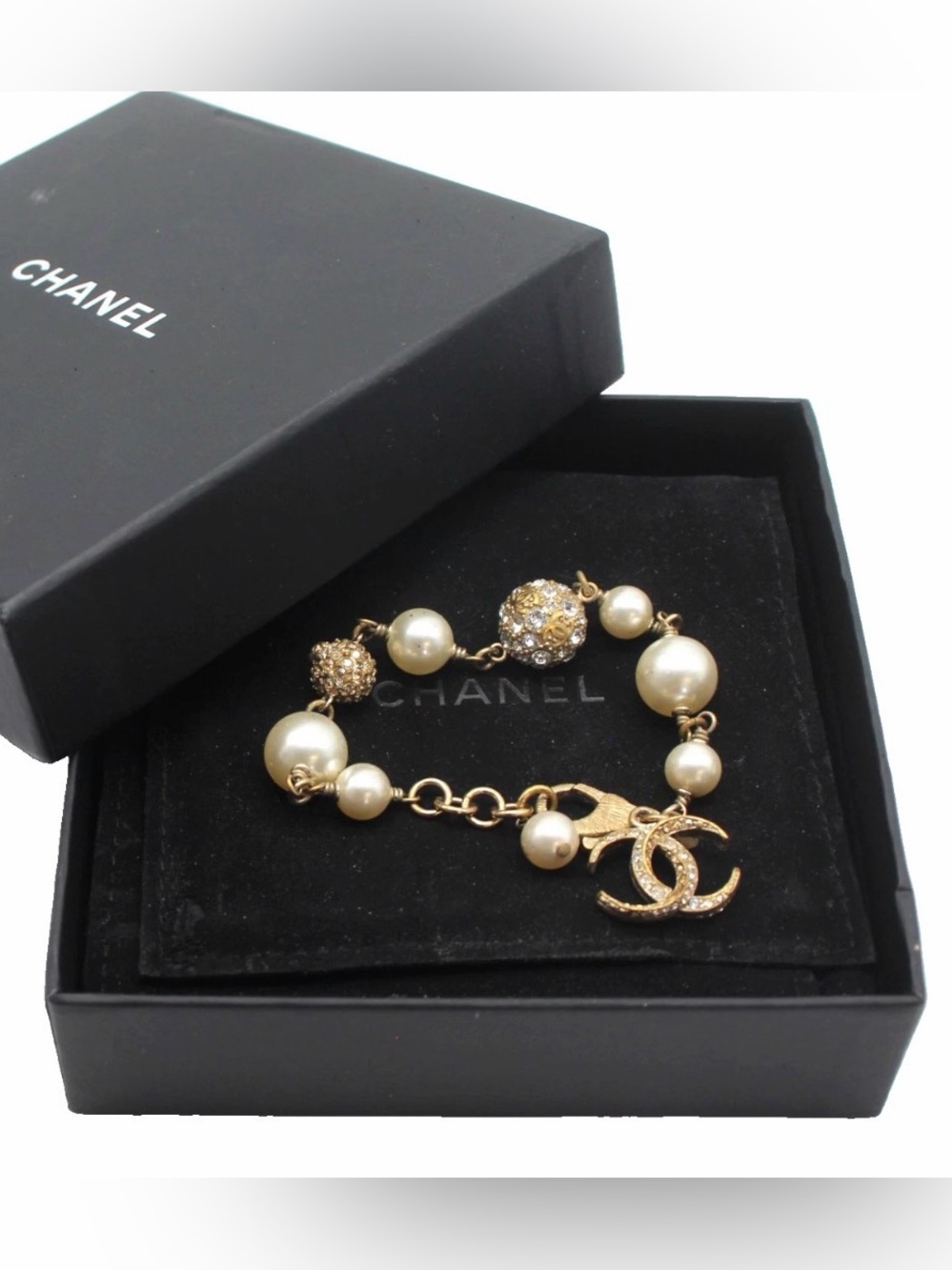CHANEL Gold Pearl CC Charm Bracelet - Gold and Pearl